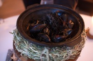 Ylajali - Mussels baked with hay